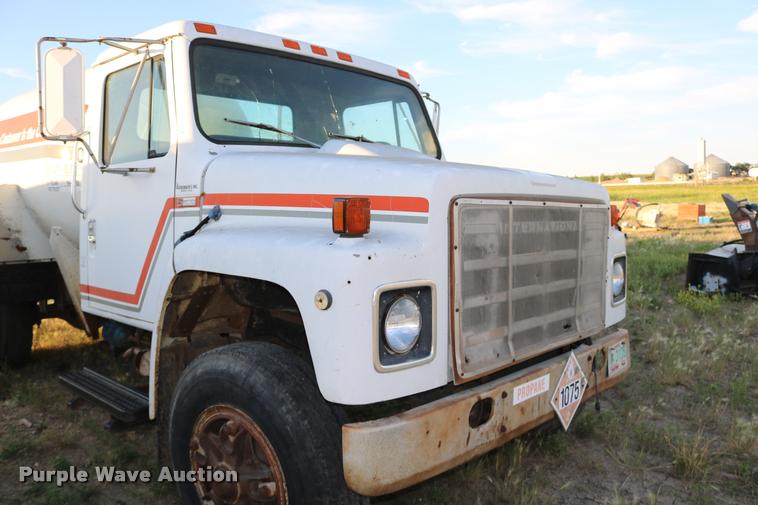 image for item DB9361 1981 International 1824 propane truck