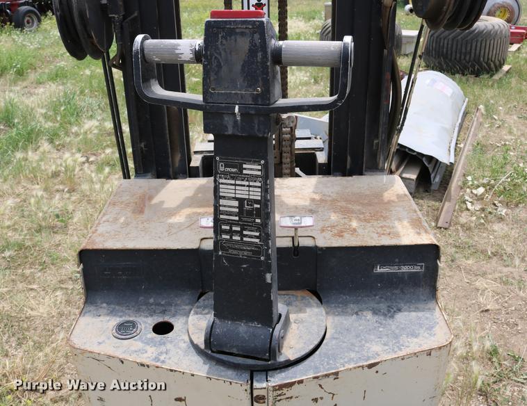 image for item DB9376 Crown 30WRTT forklift
