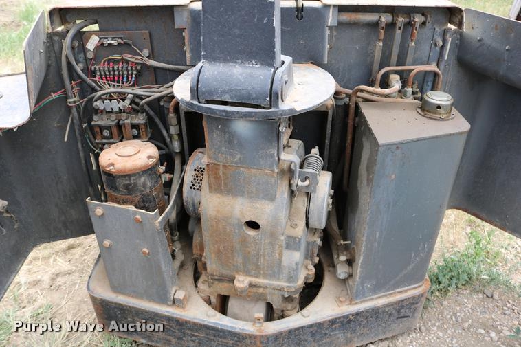 image for item DB9376 Crown 30WRTT forklift