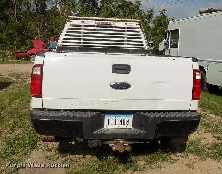 image for item DC4946 2010 Ford F350 Super Duty Crew Cab pickup truck