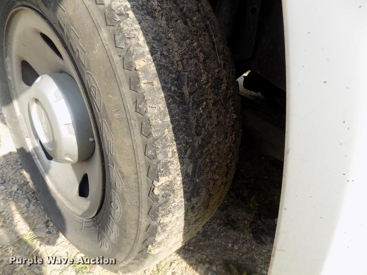 image for item DC4946 2010 Ford F350 Super Duty Crew Cab pickup truck