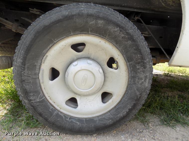 image for item DC4946 2010 Ford F350 Super Duty Crew Cab pickup truck