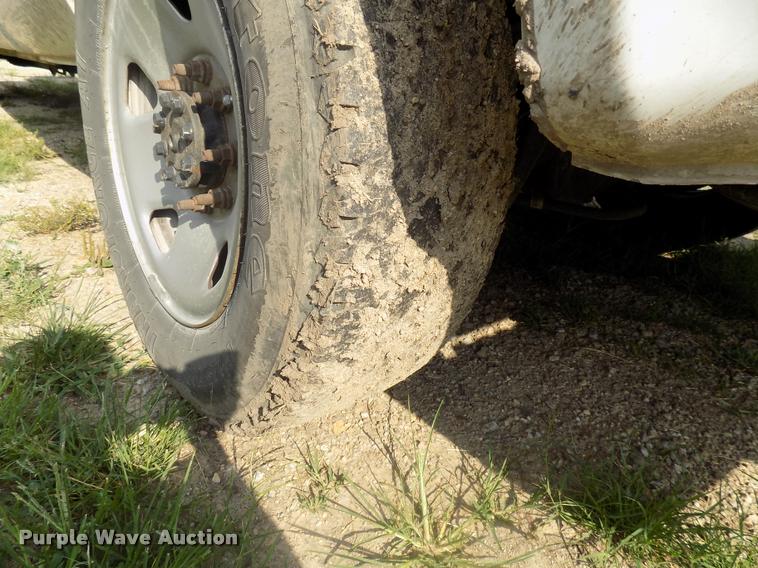 image for item DC4946 2010 Ford F350 Super Duty Crew Cab pickup truck