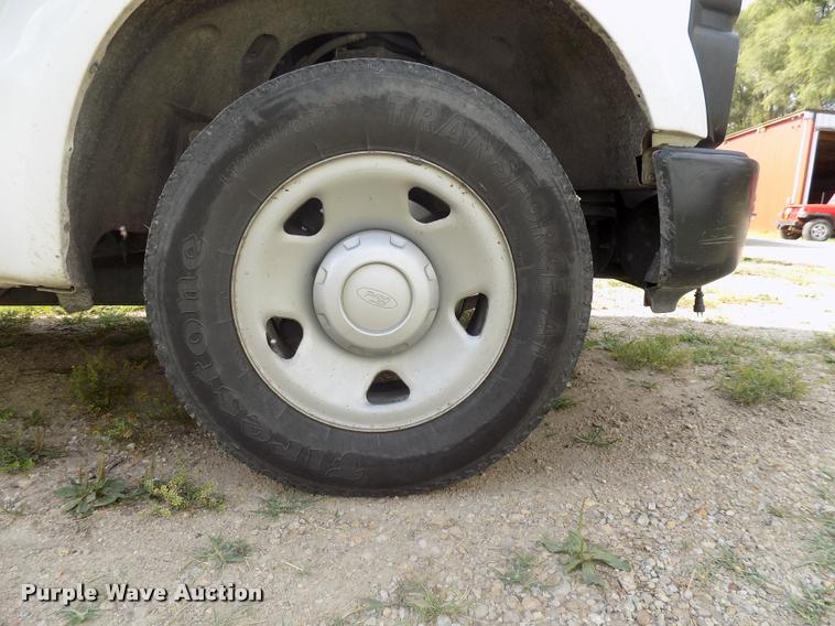 image for item DC4946 2010 Ford F350 Super Duty Crew Cab pickup truck