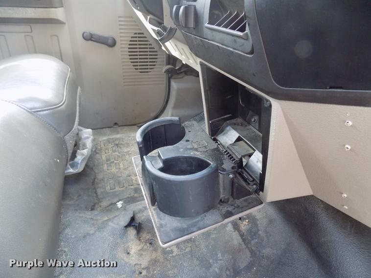 image for item DC4946 2010 Ford F350 Super Duty Crew Cab pickup truck