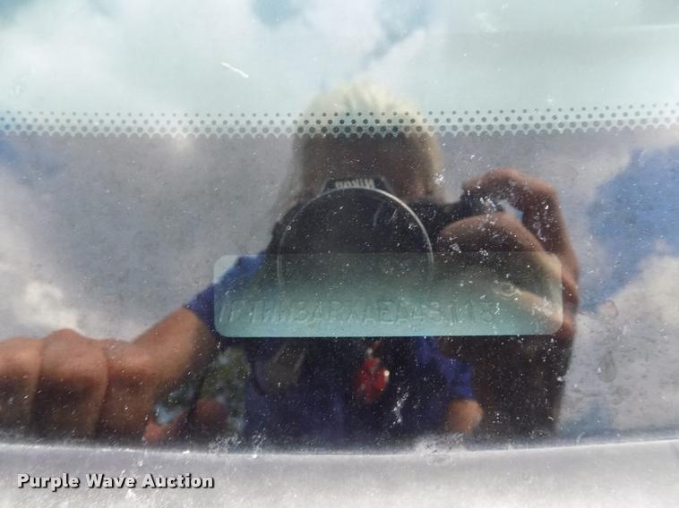 image for item DC4946 2010 Ford F350 Super Duty Crew Cab pickup truck