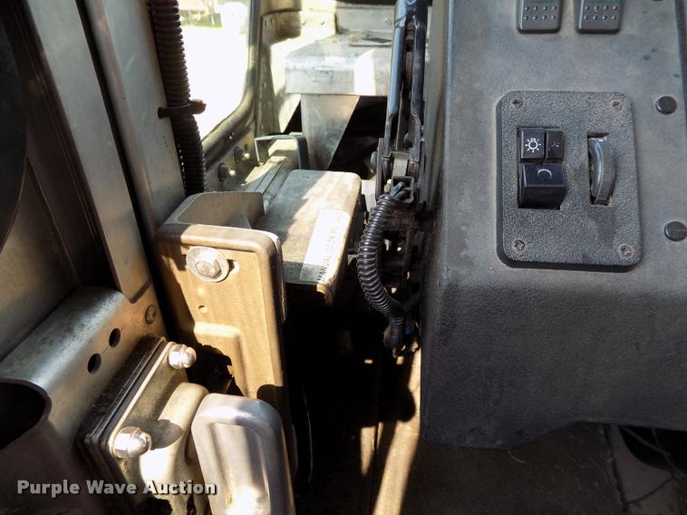 image for item DC4948 2003 Workhorse P42 delivery truck