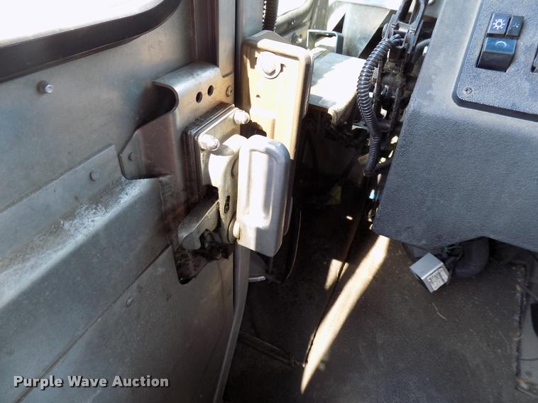 image for item DC4948 2003 Workhorse P42 delivery truck