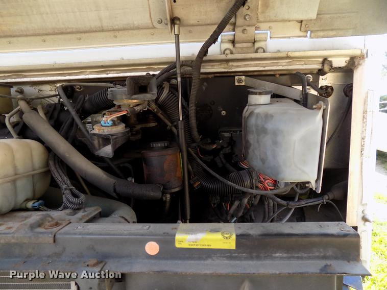 image for item DC4948 2003 Workhorse P42 delivery truck