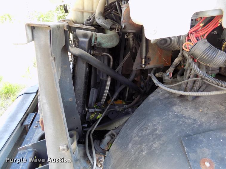 image for item DC4948 2003 Workhorse P42 delivery truck