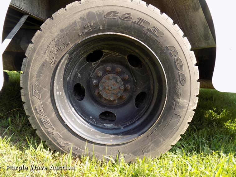 image for item DC4948 2003 Workhorse P42 delivery truck