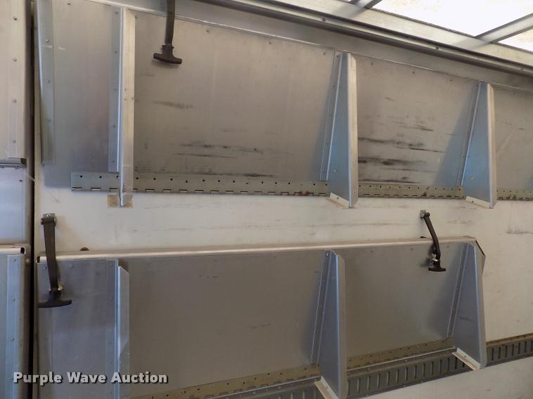 image for item DC4949 2004 Workhorse P42 delivery truck