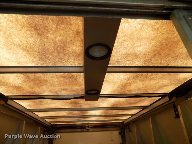 image for item DC4949 2004 Workhorse P42 delivery truck