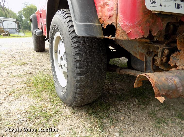 image for item DC4950 1994 Jeep Wrangler