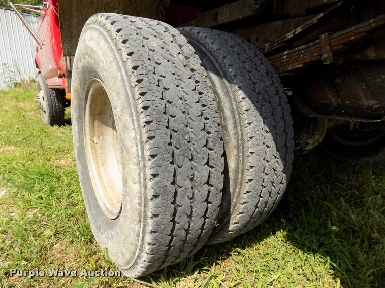 image for item DC4951 1997 Ford F350 Super Duty XL dump bed pickup truck