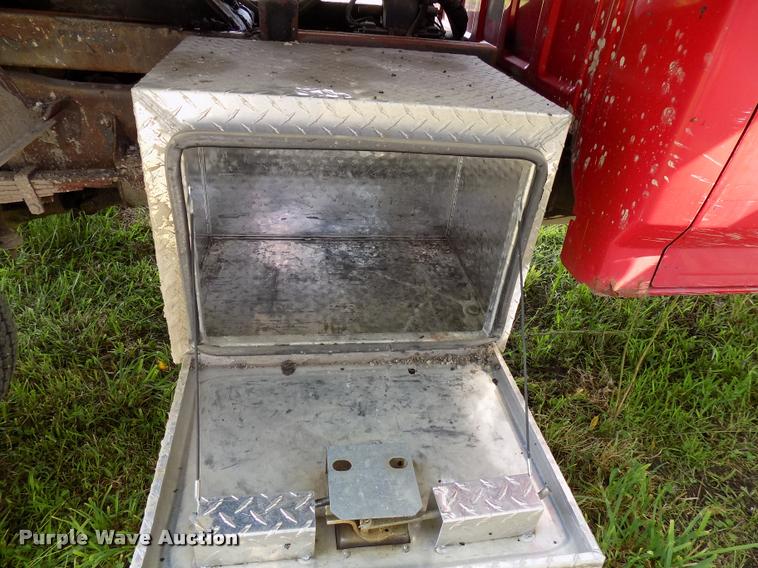 image for item DC4951 1997 Ford F350 Super Duty XL dump bed pickup truck