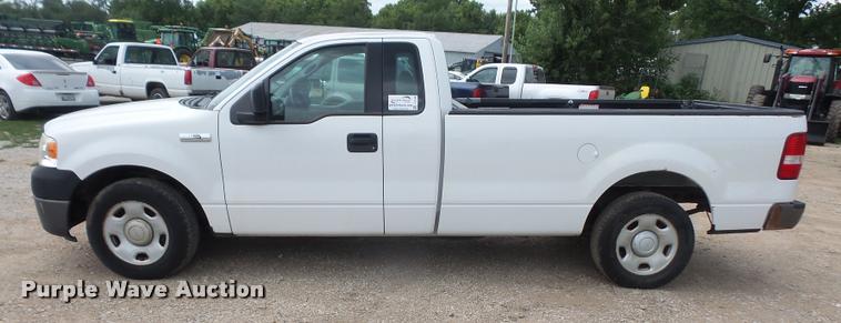 image for item DC5480 2006 Ford F150 pickup truck