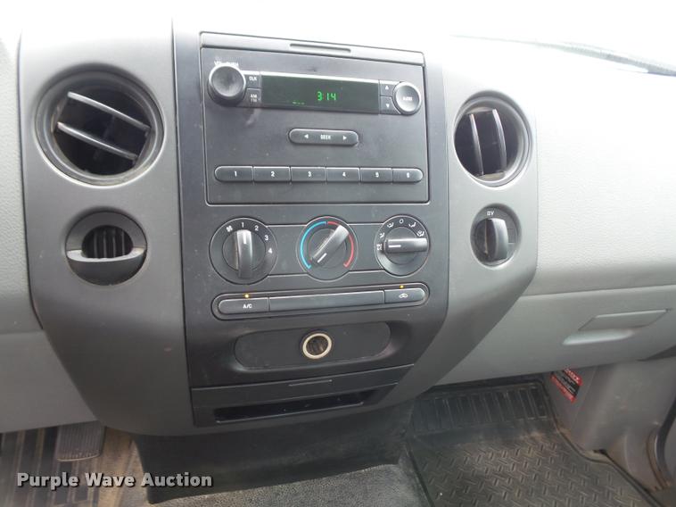 image for item DC5480 2006 Ford F150 pickup truck