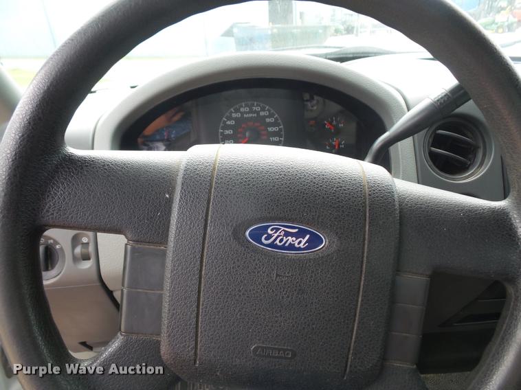image for item DC5480 2006 Ford F150 pickup truck