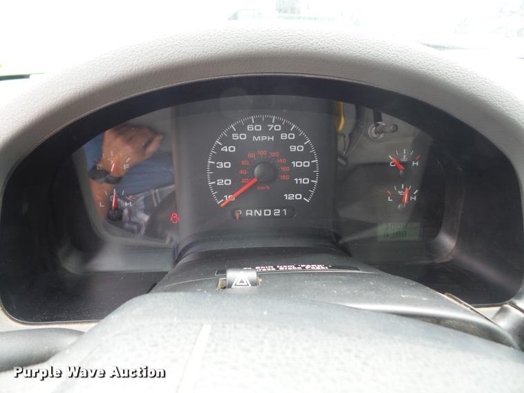 image for item DC5480 2006 Ford F150 pickup truck