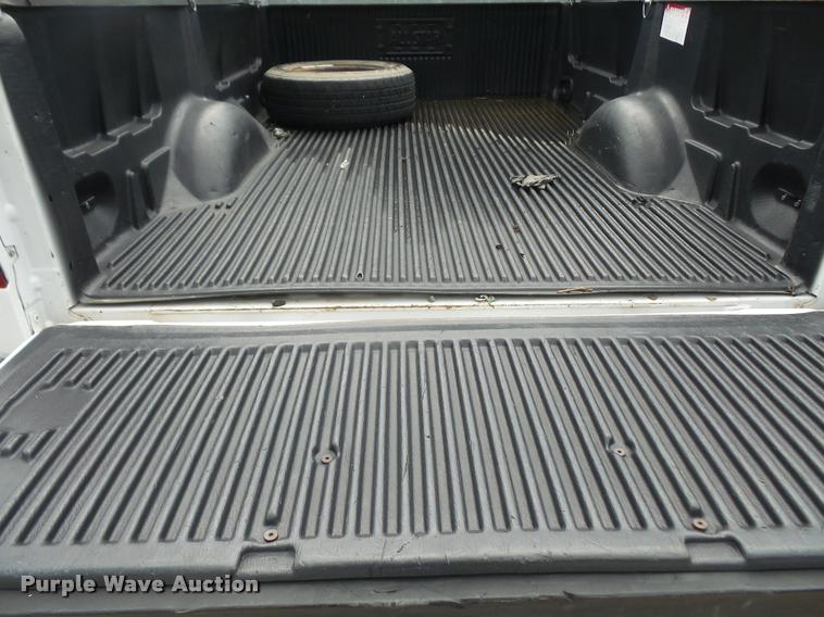 image for item DC5480 2006 Ford F150 pickup truck