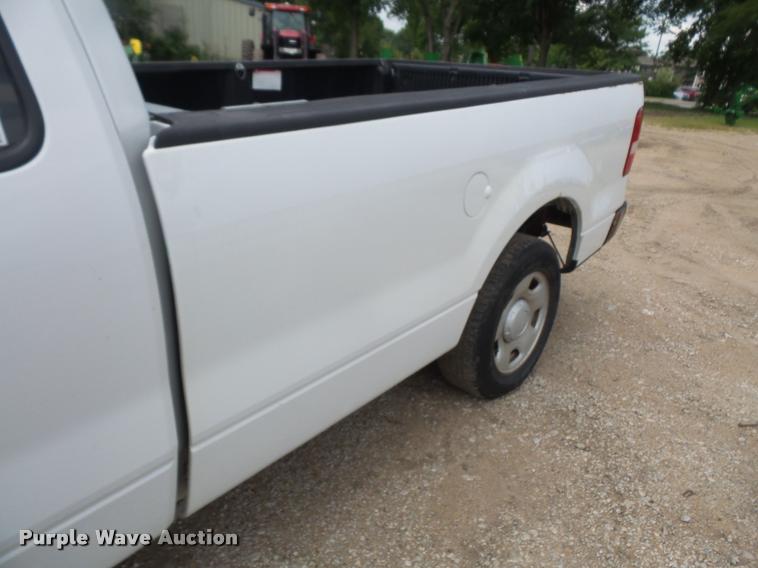 image for item DC5480 2006 Ford F150 pickup truck