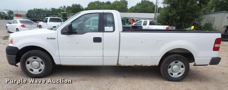 image for item DC5481 2006 Ford F150 pickup truck