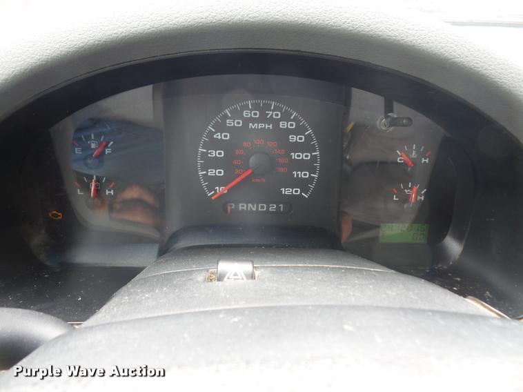 image for item DC5481 2006 Ford F150 pickup truck