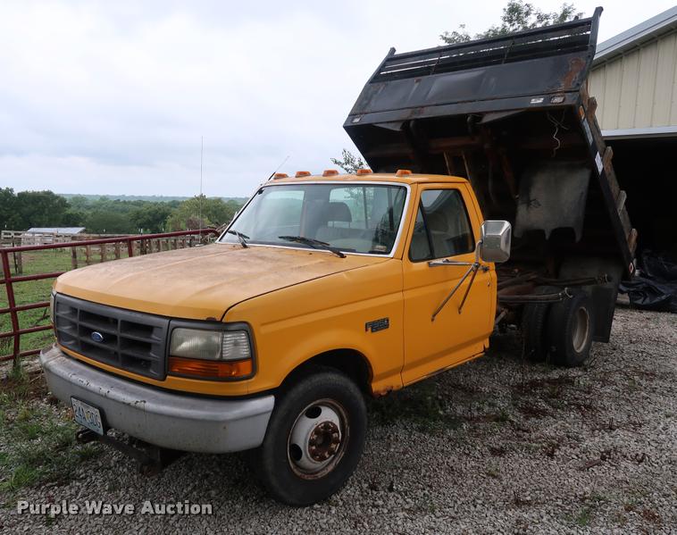 image for item DD1697 1994 Ford F350 dump flatbed pickup truck