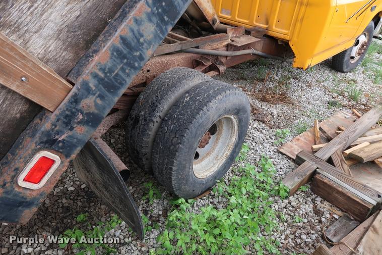 image for item DD1697 1994 Ford F350 dump flatbed pickup truck