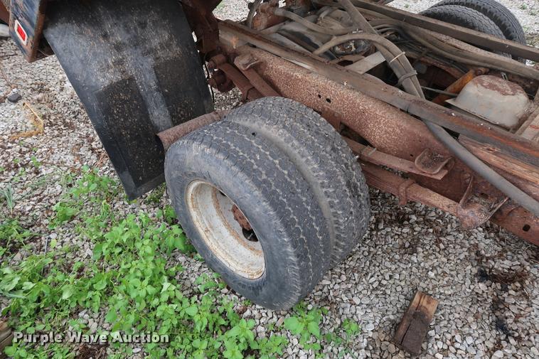 image for item DD1697 1994 Ford F350 dump flatbed pickup truck