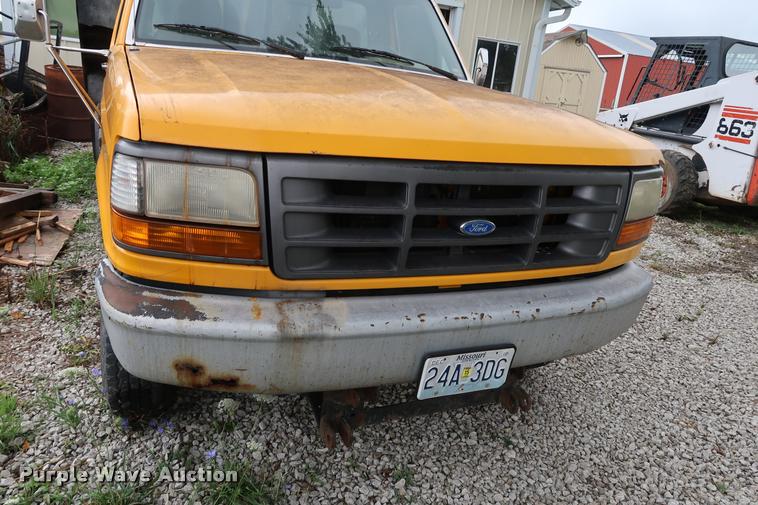 image for item DD1697 1994 Ford F350 dump flatbed pickup truck
