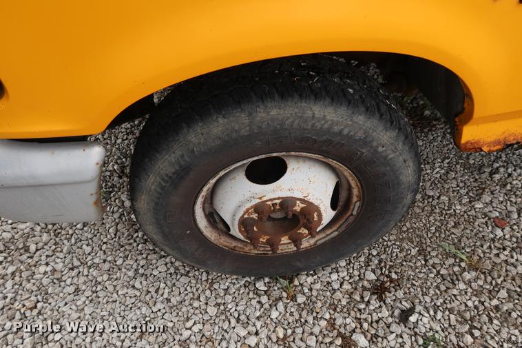 image for item DD1697 1994 Ford F350 dump flatbed pickup truck