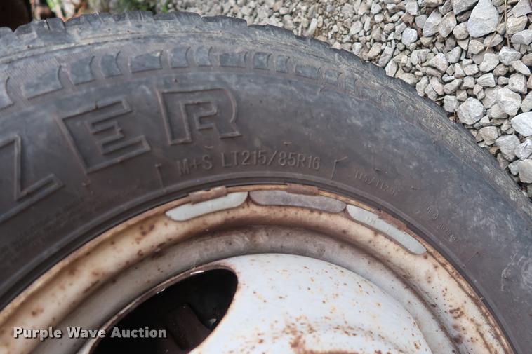 image for item DD1697 1994 Ford F350 dump flatbed pickup truck