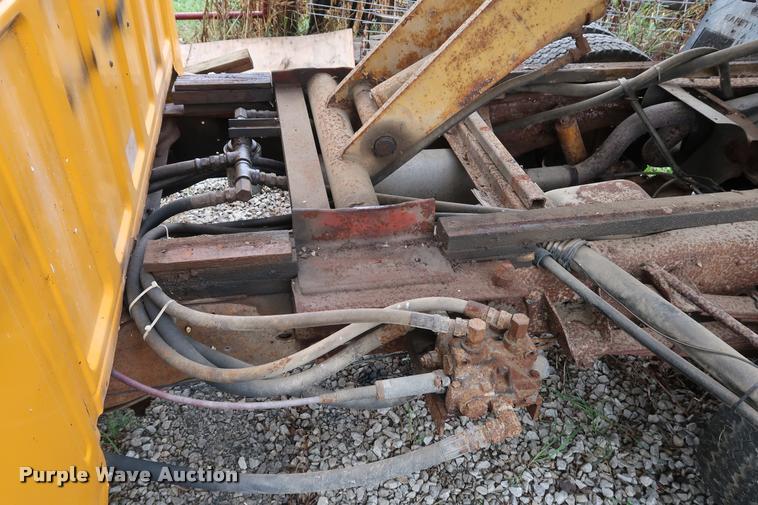 image for item DD1697 1994 Ford F350 dump flatbed pickup truck