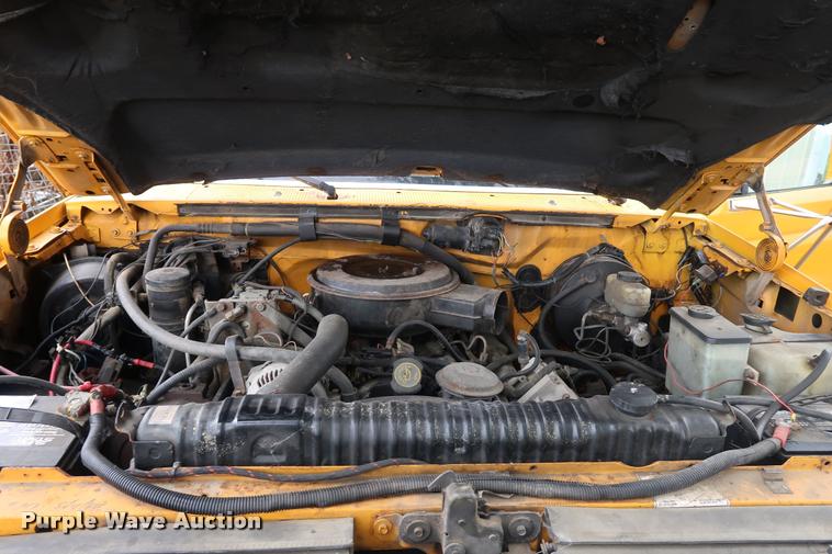 image for item DD1697 1994 Ford F350 dump flatbed pickup truck