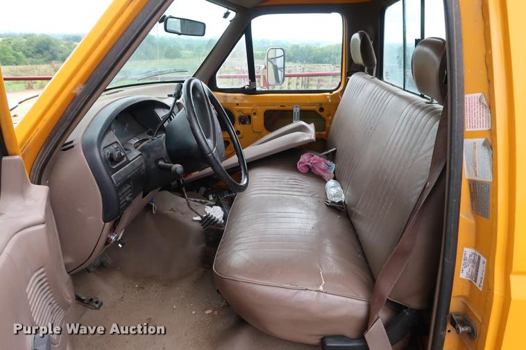 image for item DD1697 1994 Ford F350 dump flatbed pickup truck