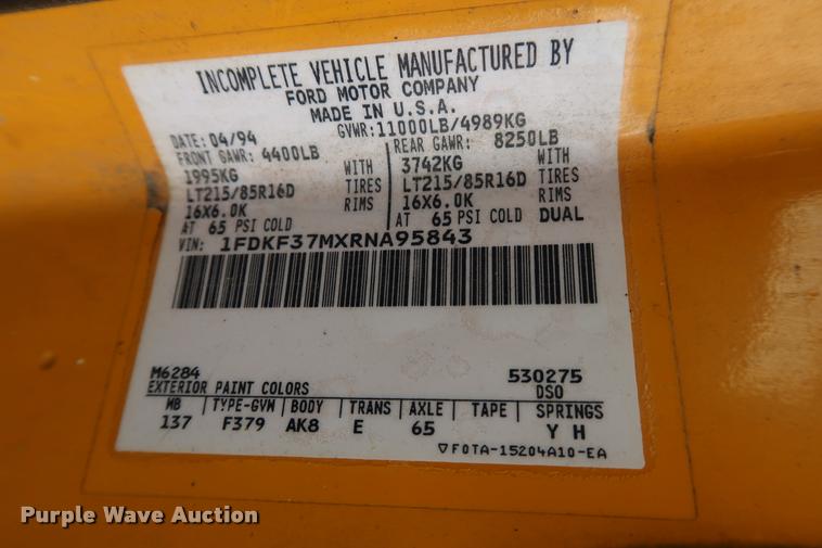 image for item DD1697 1994 Ford F350 dump flatbed pickup truck