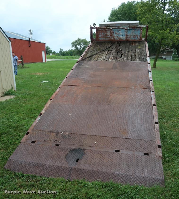 image for item DD1698 1967 Ford 600 truck