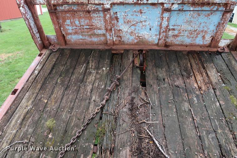 image for item DD1698 1967 Ford 600 truck