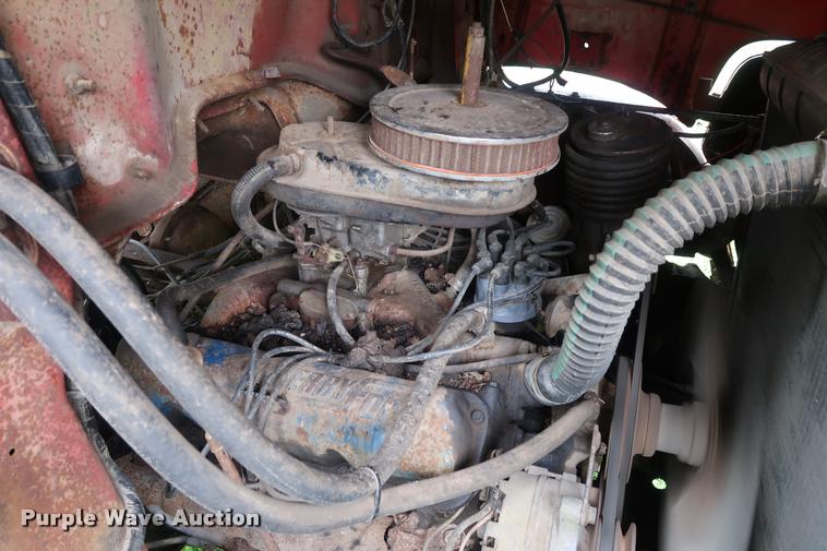 image for item DD1698 1967 Ford 600 truck