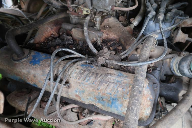 image for item DD1698 1967 Ford 600 truck