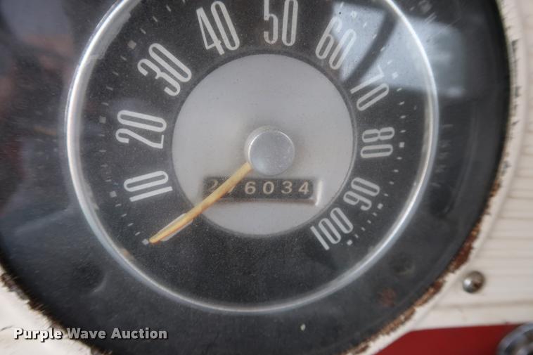 image for item DD1698 1967 Ford 600 truck