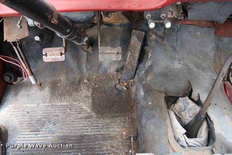 image for item DD1698 1967 Ford 600 truck