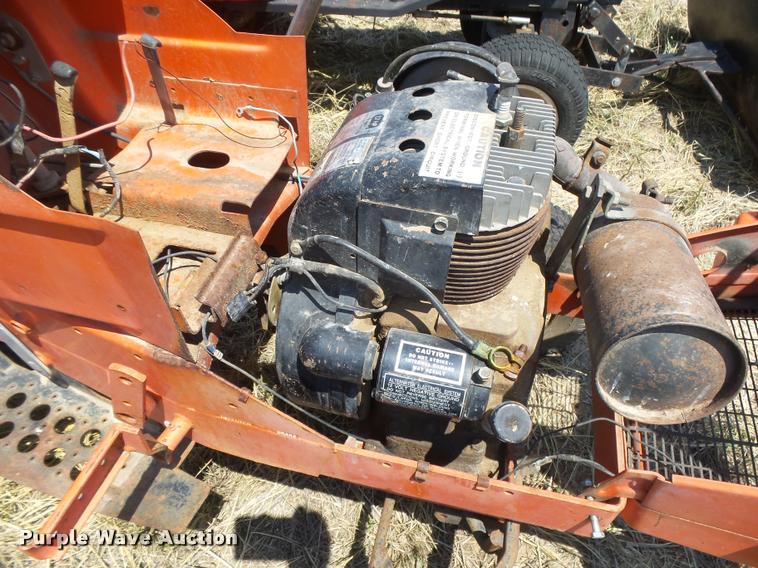 image for item DE9144 Allis Chalmers 712H lawn mower