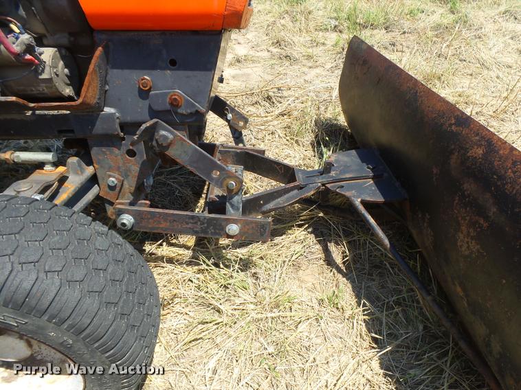 image for item DE9145 Ariens GT18 lawn mower