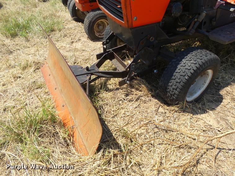 image for item DE9145 Ariens GT18 lawn mower