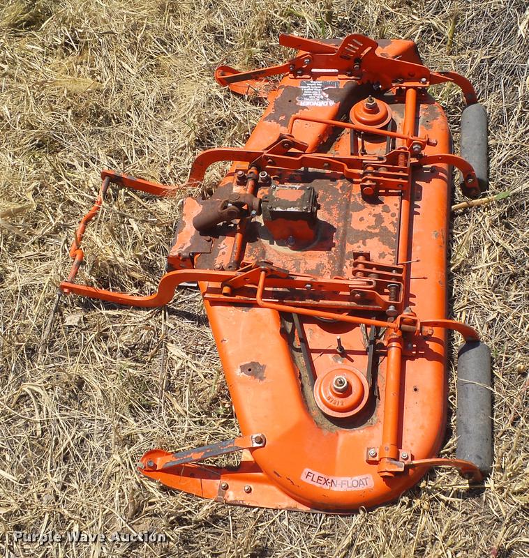 image for item DE9145 Ariens GT18 lawn mower