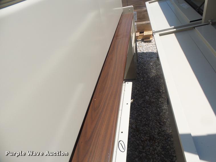 image for item DF9334 Office furniture