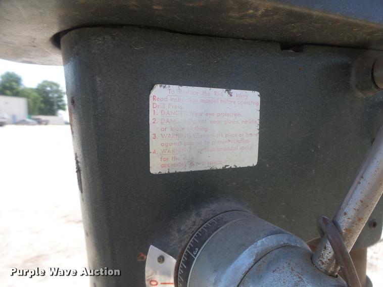 image for item DF9335 Drill press